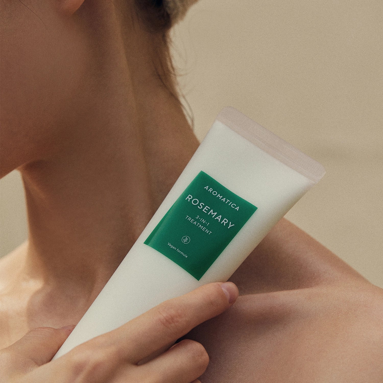 Maska matiem ar rozmarīnu Aromatica Rosemary Scalp 3-In-1 Treatment