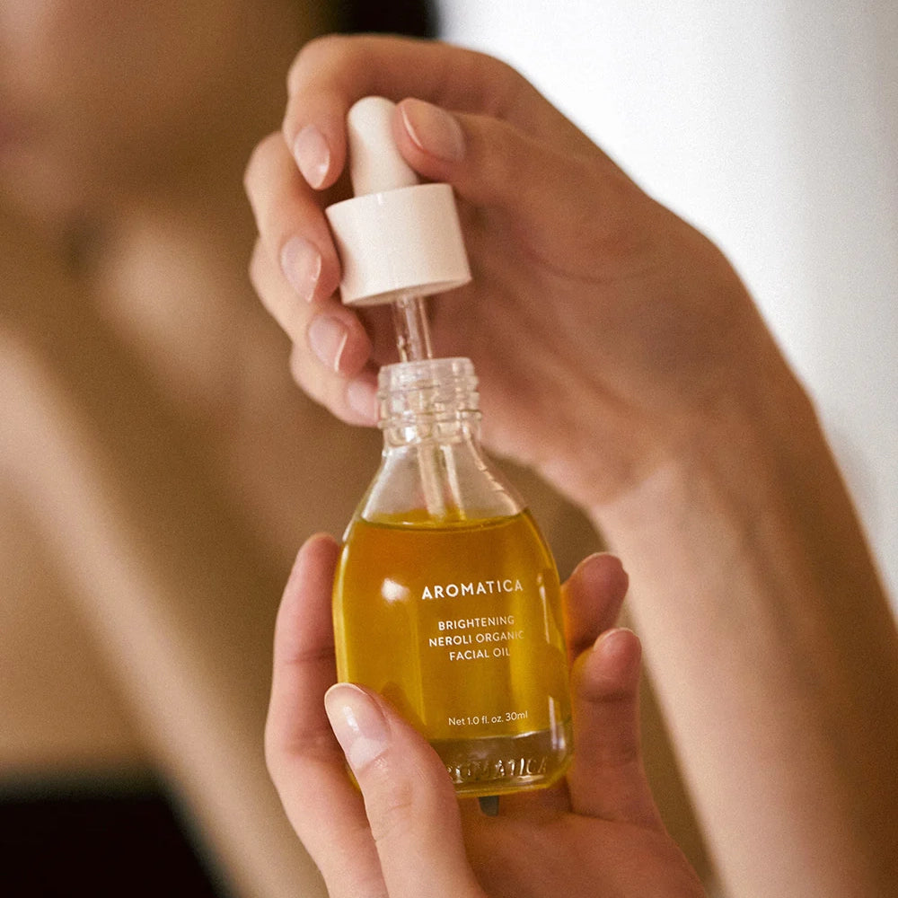 Масло для сияния кожи лица Aromatica Organic Neroli Brightening Facial Oil