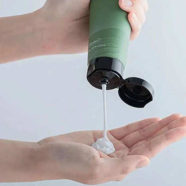 Attīrošas putas ar zaļo tēju Benton Deep Green Tea Cleansing Foam