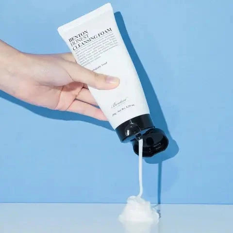 Hipoalerģiskas putiņas sejas ādas attīrīšanai Benton Honest Cleansing Foam
