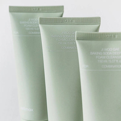 Putiņas dziļai ādas attīrīšanai ar sodu Celimax Ji Woo Gae Baking Soda Deep Pore Foam Cleansing