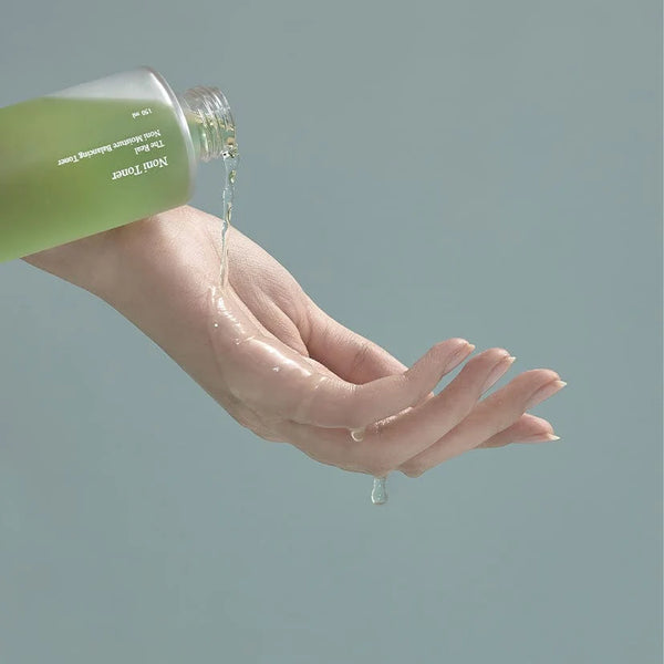 Atjaunojošs toniks ar noni ekstraktu Celimax Noni Moisture Balancing Toner