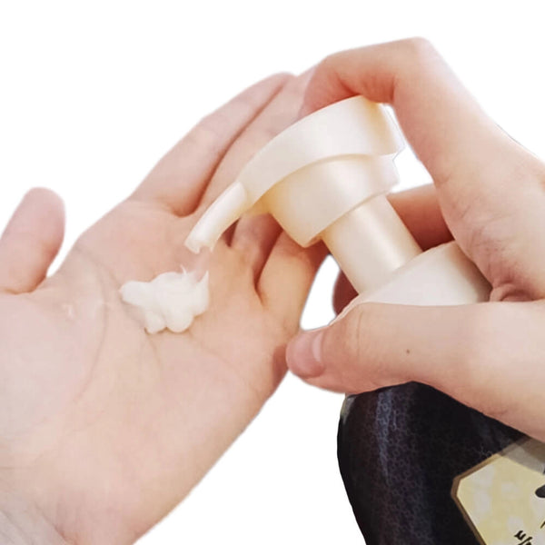 Kondicionieris matu izkrišanas novēršanai ar kamēlijas eļļu Daeng Gi Meo Ri Dlae Soo Anti-Hair Loss Treatment