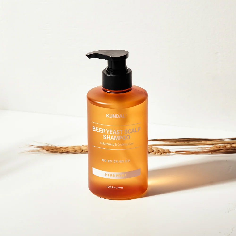 Atsvaidzinošs šampūns Kundal Beer Yeast Scalp Shampoo Herb Mint