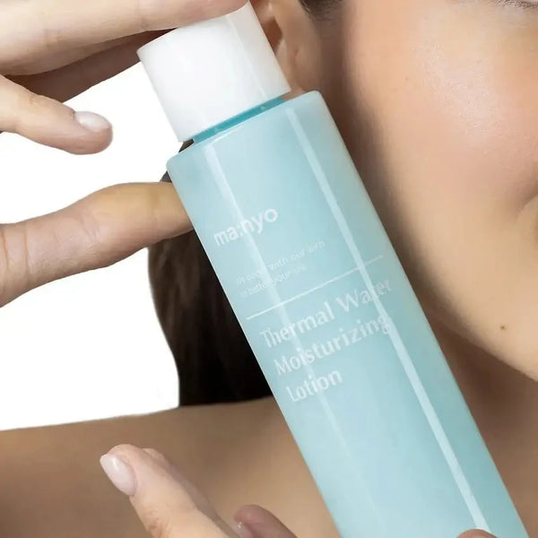 Mitrinošs losjons ar termālo ūdeni Manyo Thermal Water Moisturizing Lotion