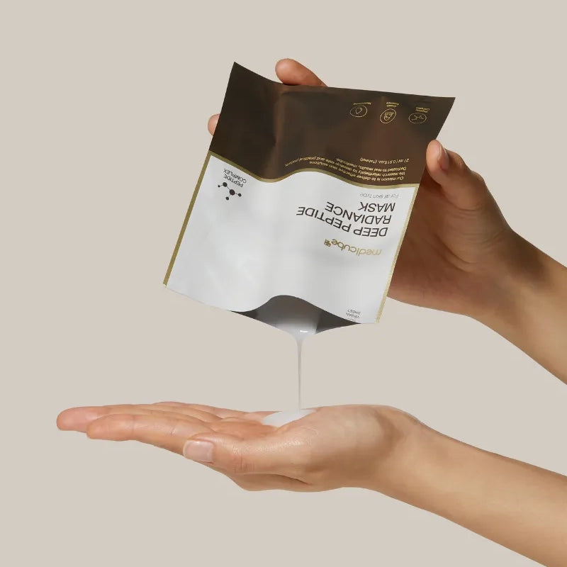Пептидная тканевая маска для сияния Medicube Deep Peptide Radiance Mask