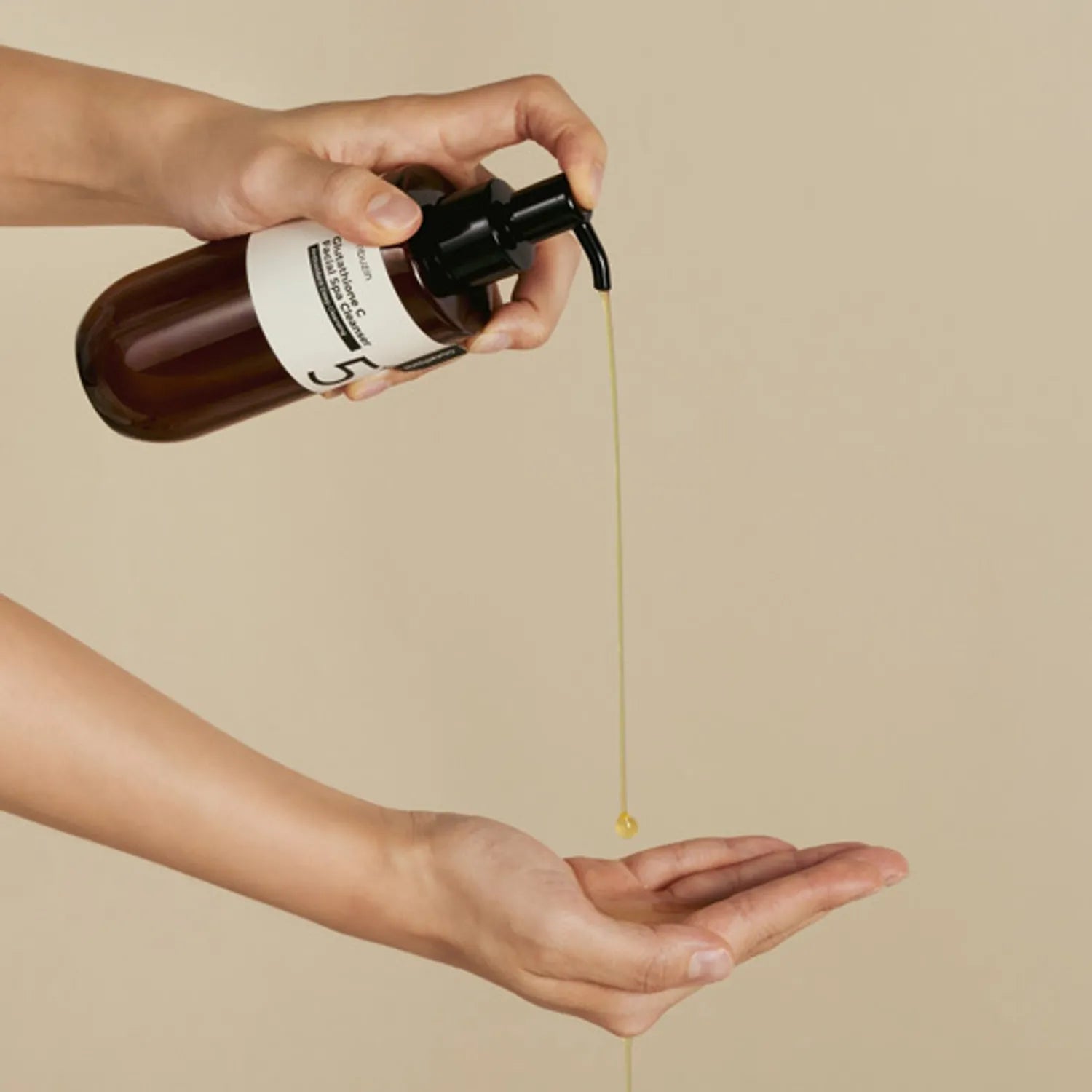 Осветляющее гидрофильное масло Numbuzin Glutathione Vitamin Facial Spa Cleanser