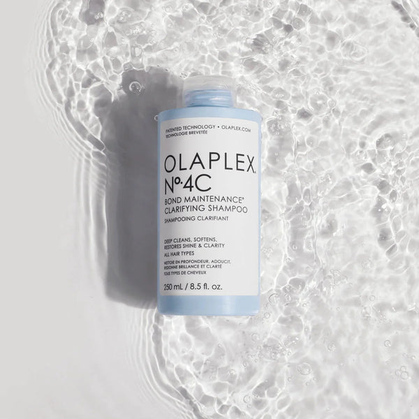 Dziļi attīrošs šampūns Olaplex No.4C Bond Maintenance Clarifying Shampoo