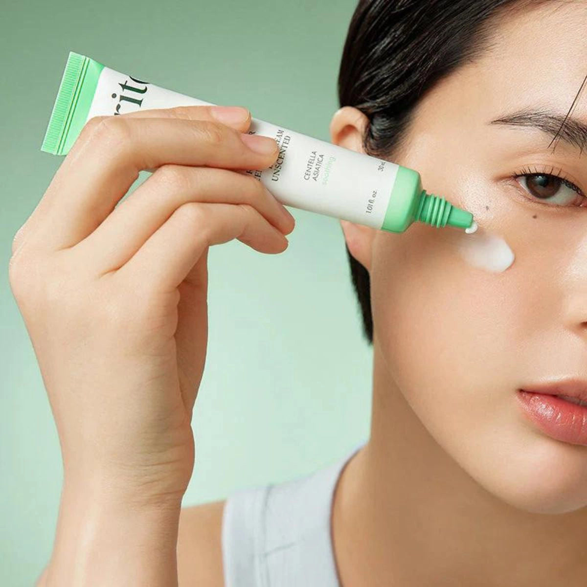Atjaunojošs krēms priekš acu plakstiņiem ar peptīdiem un Gotu Kolu Purito Wonder Releaf Centella Eye Cream Unscented