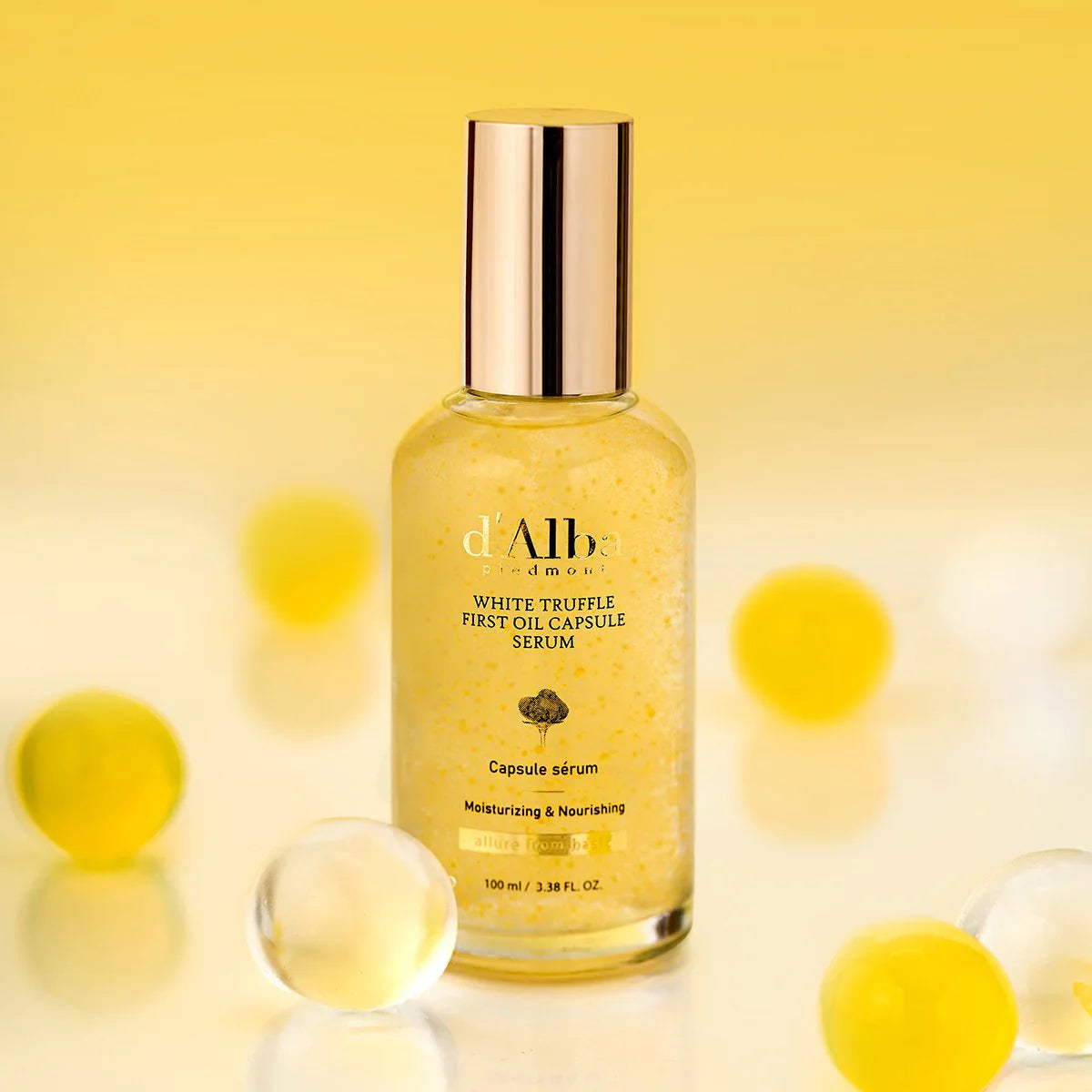 Kapsulu serums dziļai barošanai un mirdzuma piešķiršanai d'Alba White Truffle First Oil Capsule Serum