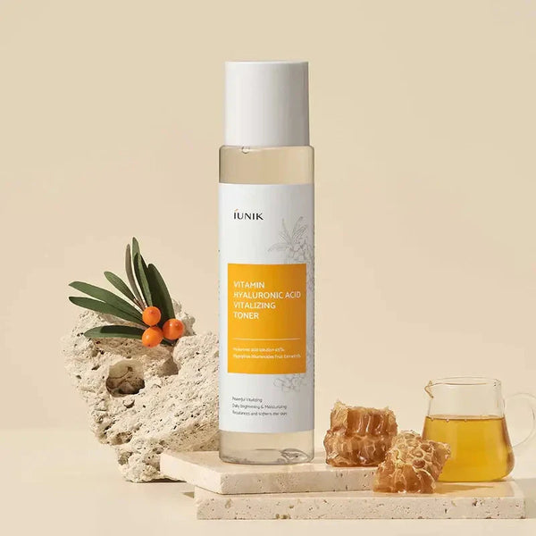 Vitamīniem bagāts toniks ar hialuronskābi iUnik Vitamin Hyaluronic Acid Toner
