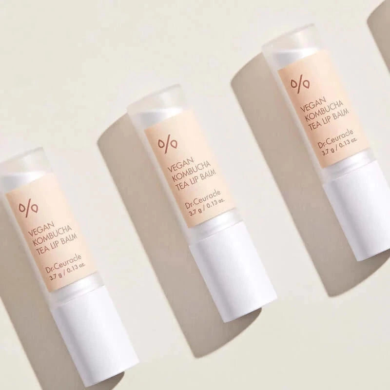 Mitrinošs balzams lūpām ar kombuči ekstraktu Dr.Ceuracle Vegan Kombucha Tea Lip Balm