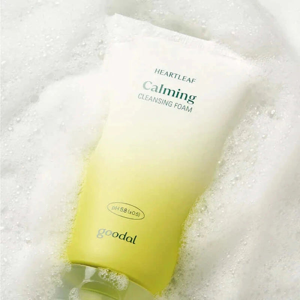 Attīrošas putiņas ar ķērsas ekstraktu GOODAL Heartleaf Calming Cleansing Foam