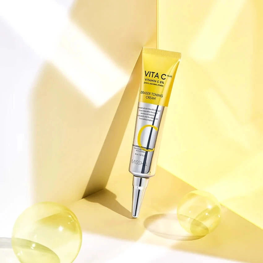 Maigi balinošs krēms ar sastāvā iekļautiem 8% C vitamīna Missha Vita C Plus Eraser Toning Cream