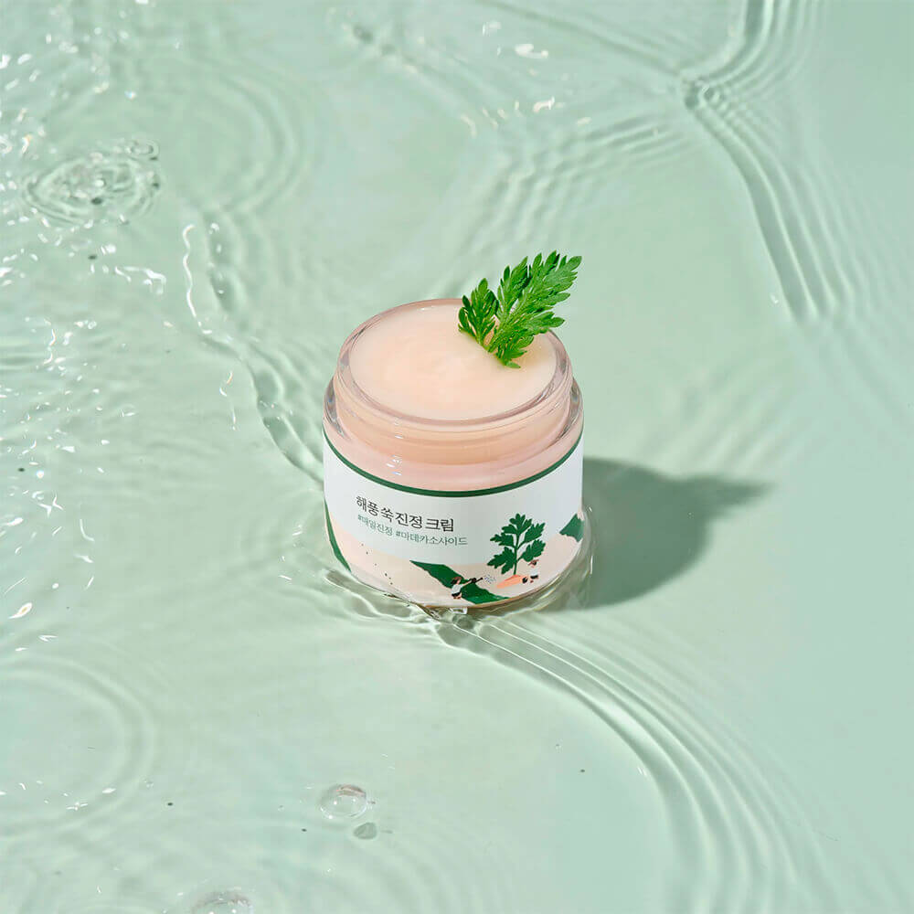 Gaisīgs nomierinošs krēms ar vībotni Round Lab Mugwort Calming Cream