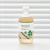 Nomierinošs toniks ar vībotni ROUND LAB Mugwort Calming Toner