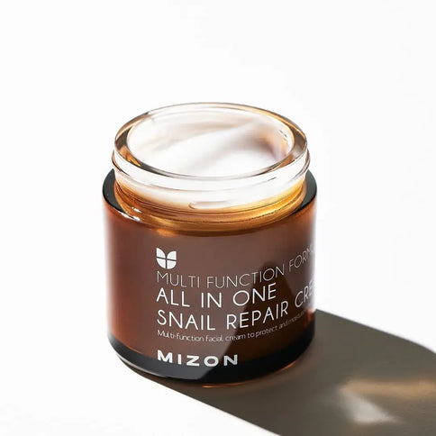 Pretnovecošanās krēms sejas ādai Mizon All In One Snail Repair Cream  Mizon   