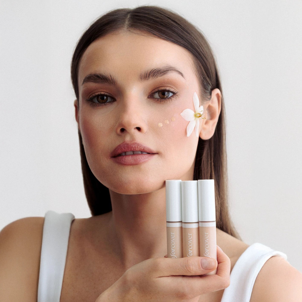 Стойкий консилер Paese Run For Cover Concealer