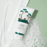 Успокаивающее средство для умывания лица Round Lab Pine Calming Cica Cleanser