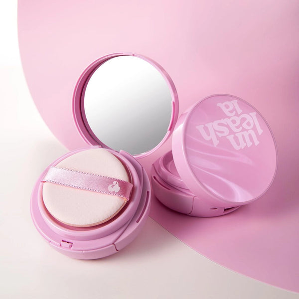 Mitrinošs kušons ar mirdzošu noslēguma akcentu Unleashia Don't Touch Glass Pink Cushion SPF50+ PA++++