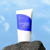 Увлажняющий минеральный солнцезащитный крем IsNtree Hyaluronic Acid Natural Sun Cream SPF50+ PA++++